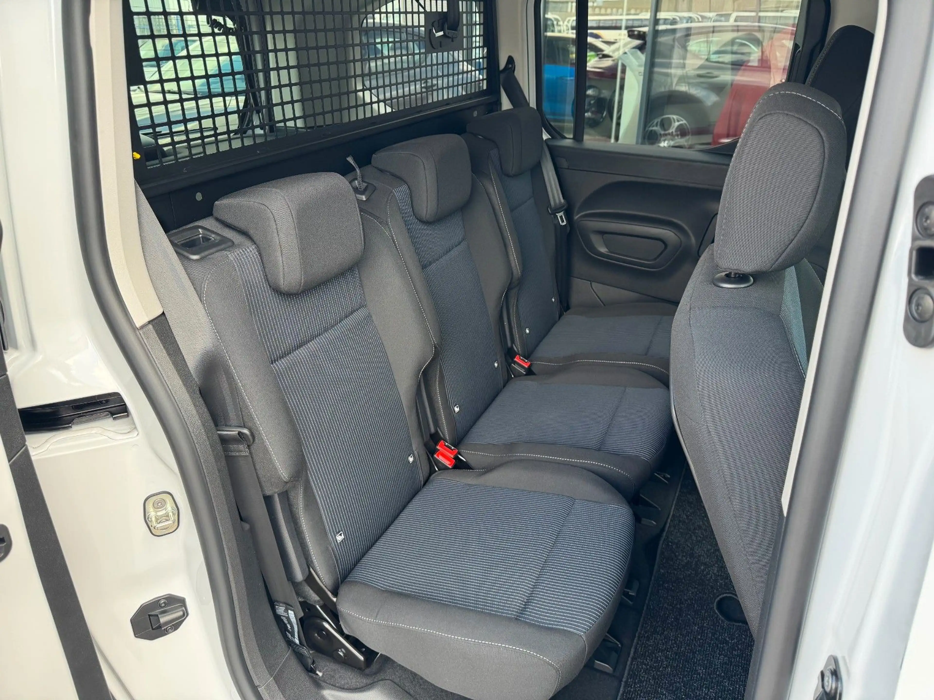 Fiat Doblo DIESEL Kombi N1 5-Sitzer 1.5 BlueHDI 102 — photo 6