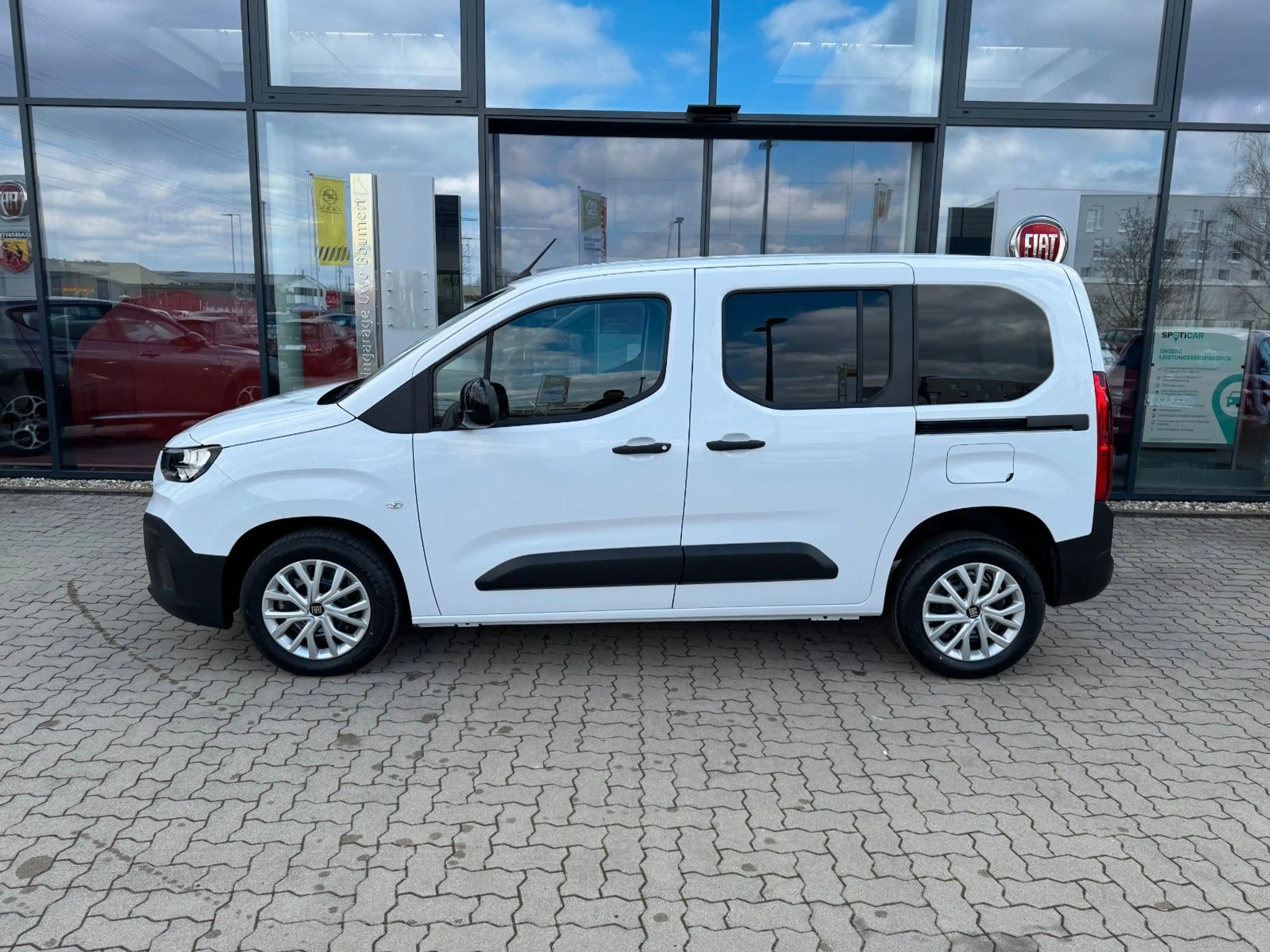 Fiat Doblo DIESEL Kombi N1 5-Sitzer 1.5 BlueHDI 102 — photo 3