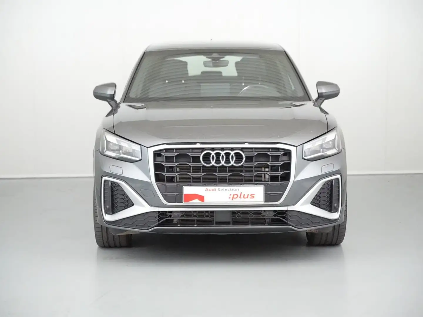 Audi Q2 35 TDI Adrenalin Black edition S tronic 110kW Gris - 2