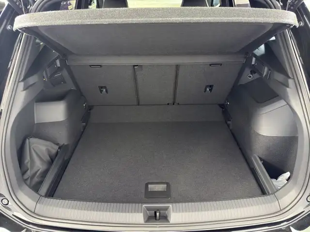 Volkswagen Tiguan view 15
