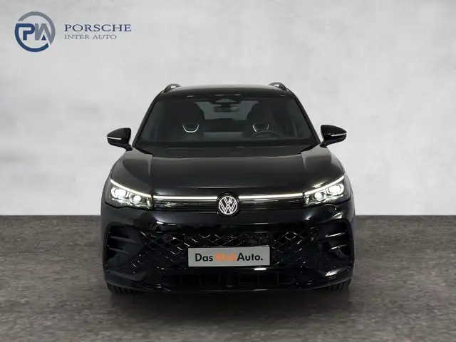 Volkswagen Tiguan view 2