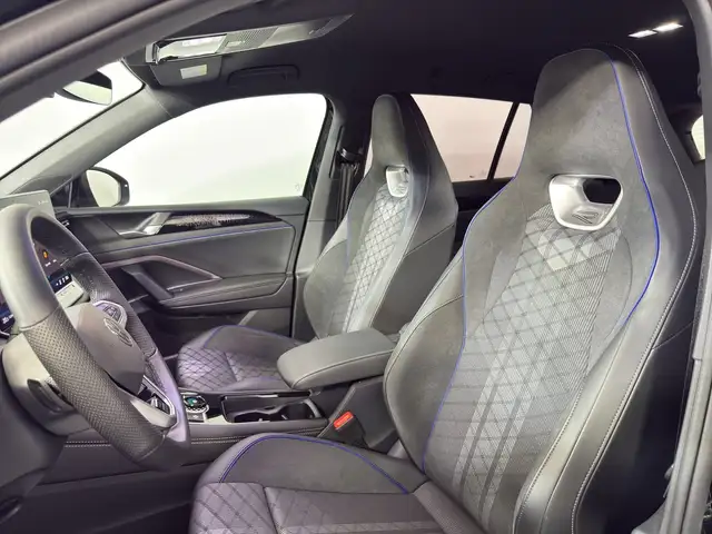Volkswagen Tiguan view 12