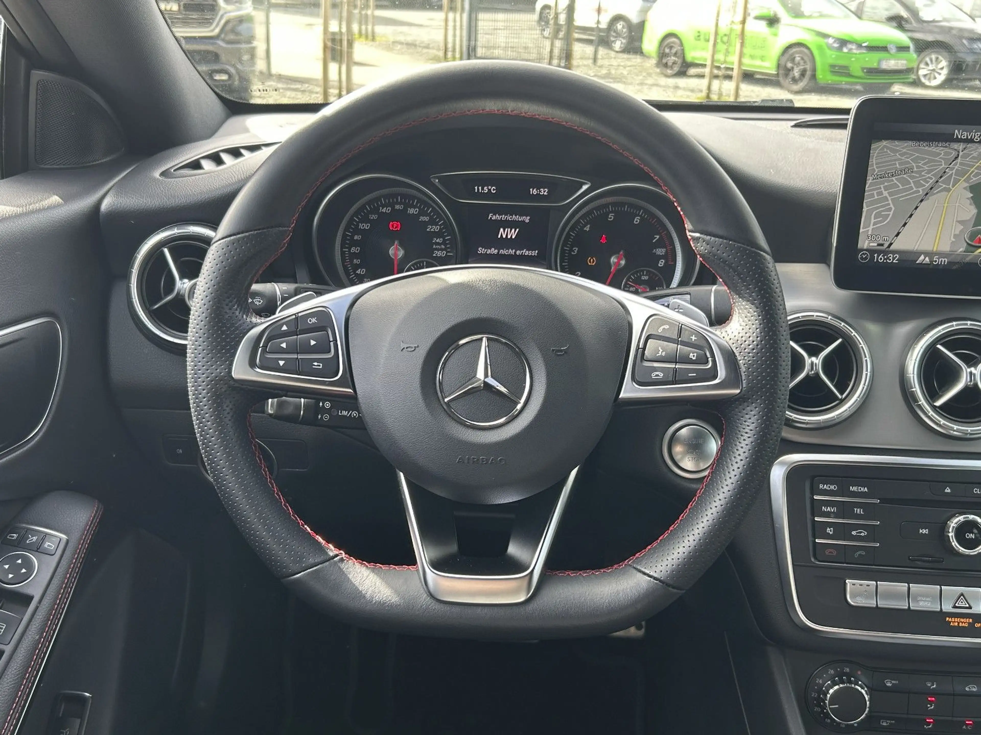 Mercedes-Benz CLA 200 CLA200 ShootingBrake AMG-Line DCT Night LED Navi — photo 18