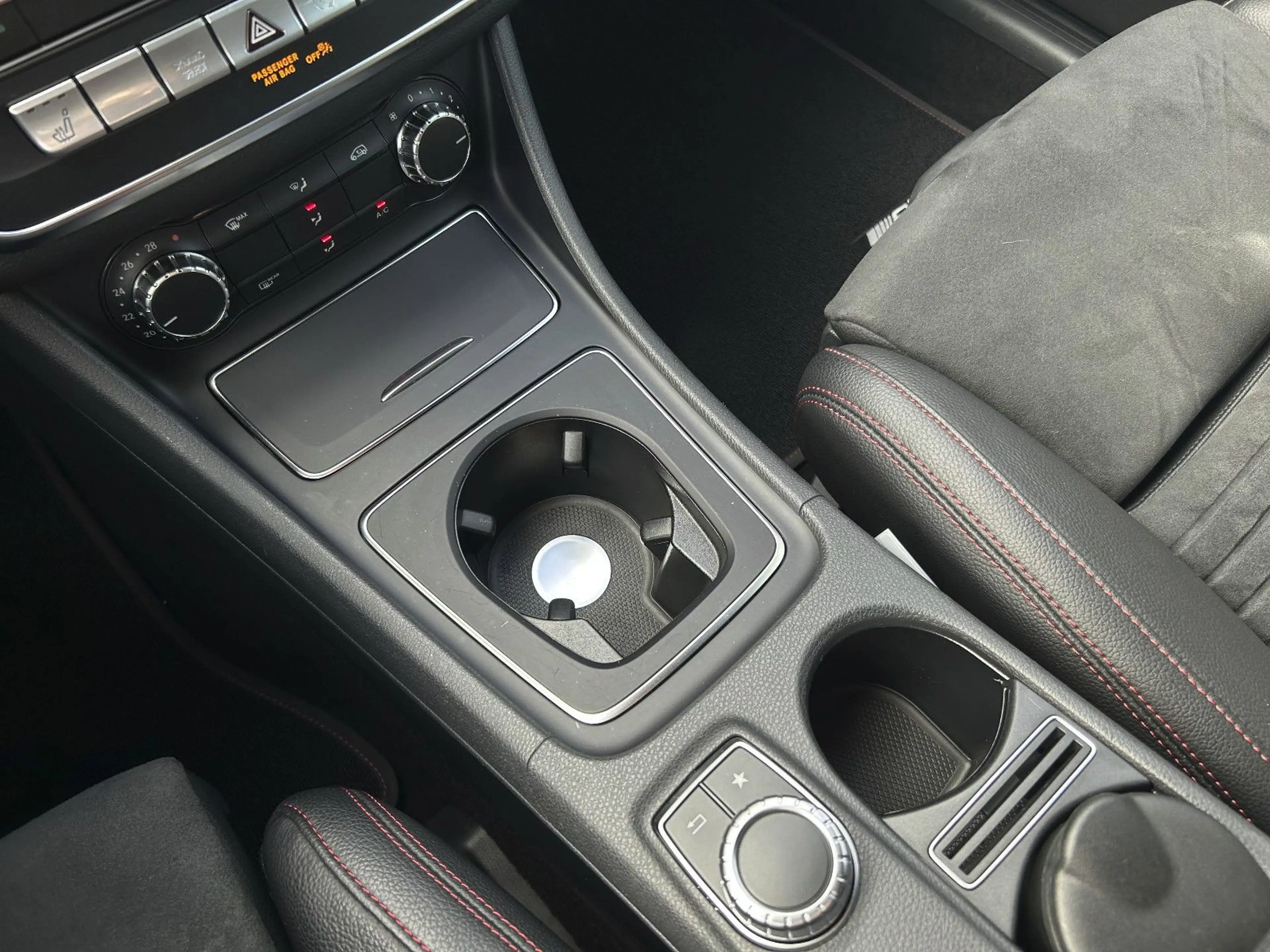 Mercedes-Benz CLA 200 CLA200 ShootingBrake AMG-Line DCT Night LED Navi — photo 28