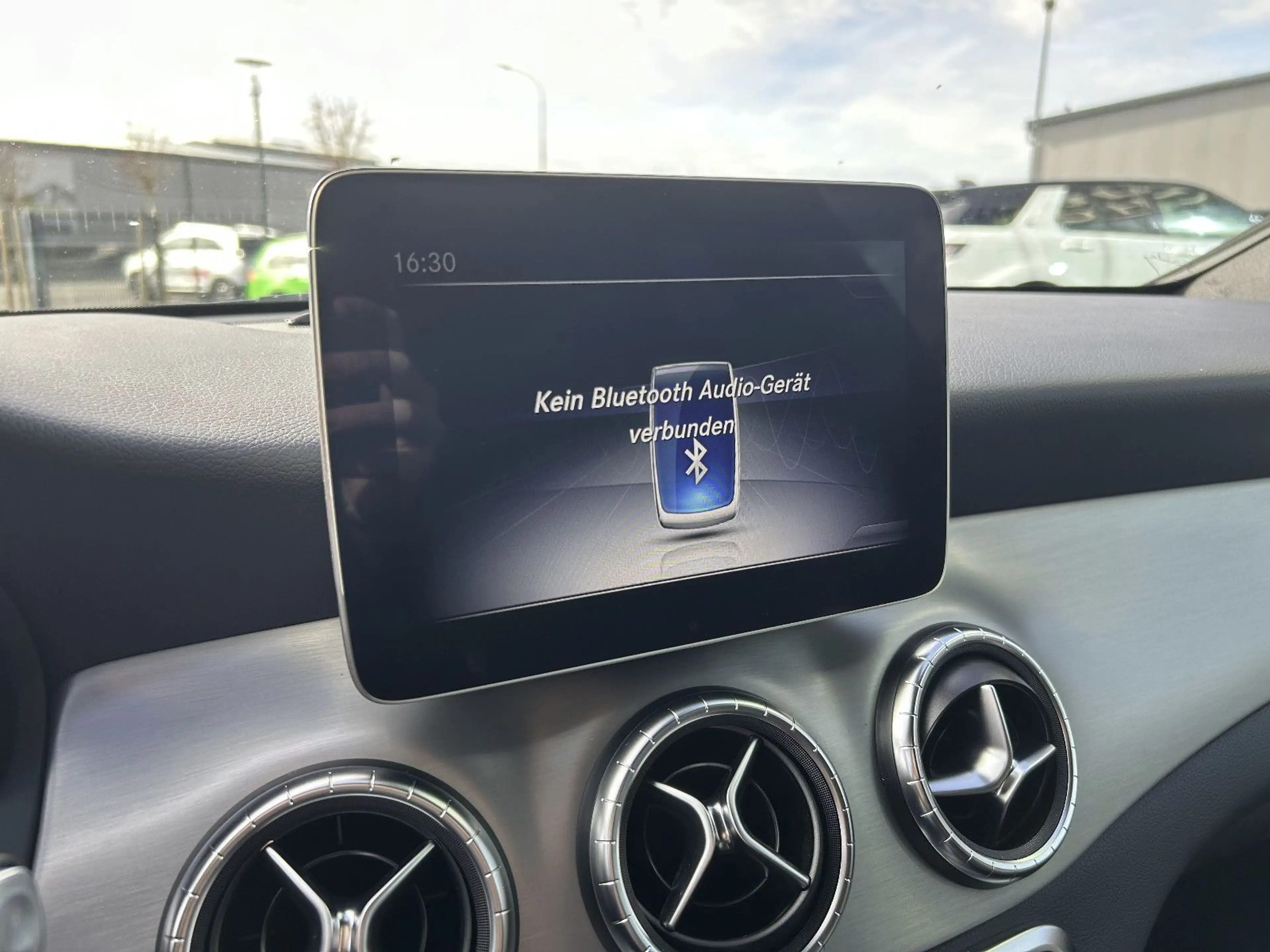 Mercedes-Benz CLA 200 CLA200 ShootingBrake AMG-Line DCT Night LED Navi — photo 24