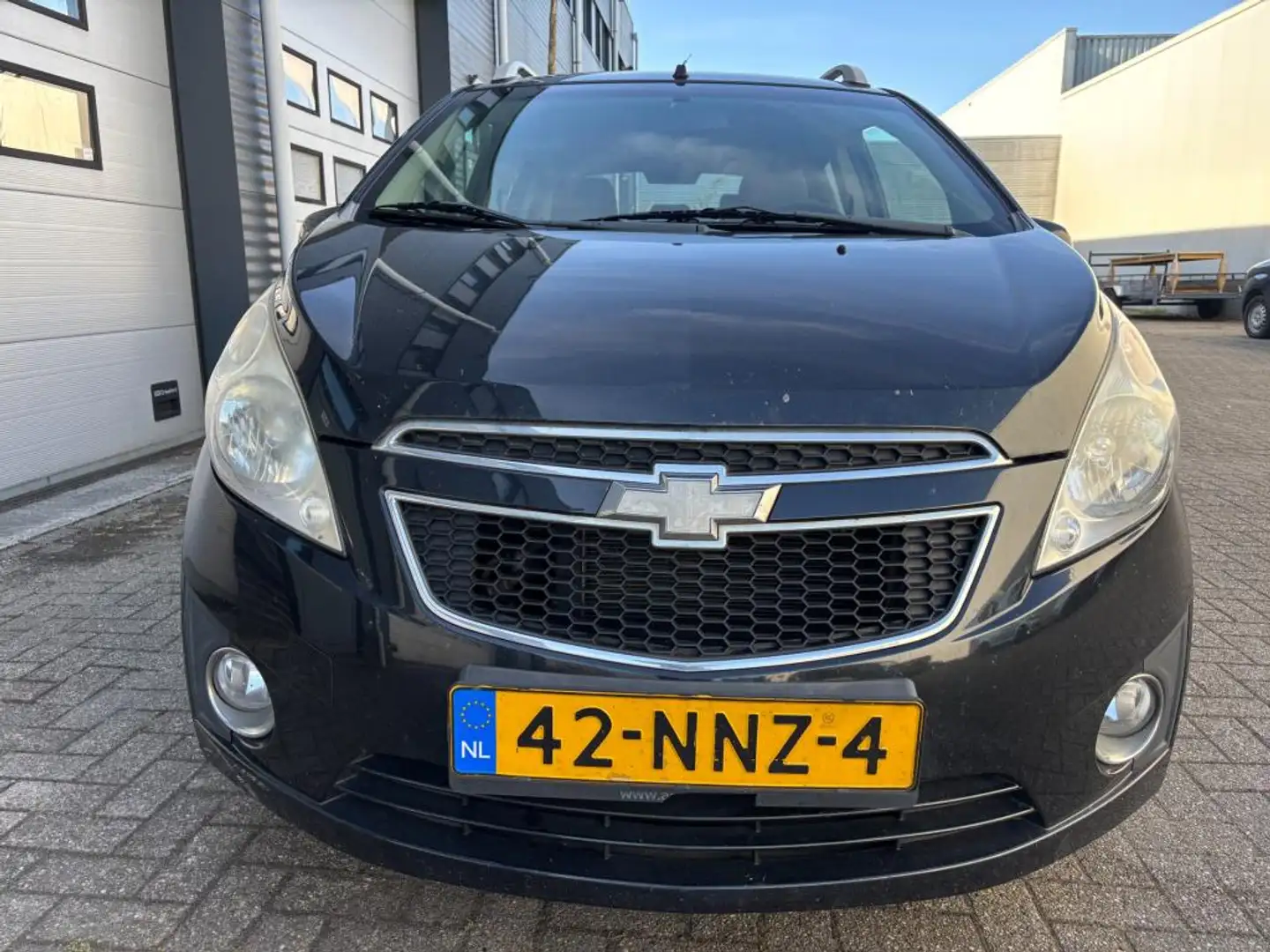 Chevrolet Spark 1.0 16V LS Bi-Fuel L P G a.p.k 3-2026 airco naviga Zwart - 2