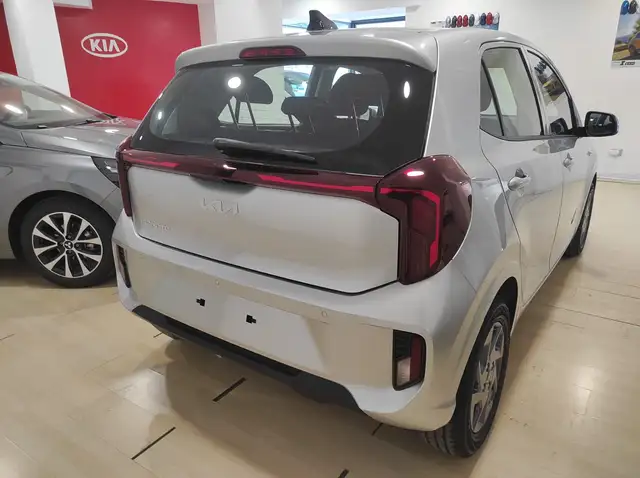 Kia Picanto view 3
