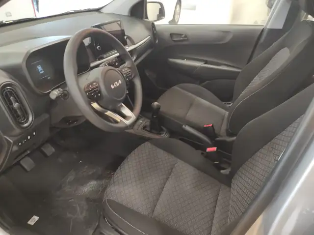 Kia Picanto view 6