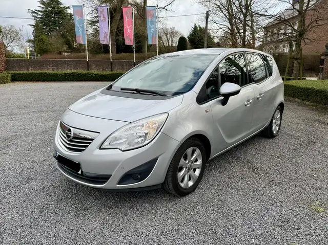 Opel Meriva 1.4i Benzine 101pk Airco Euro5