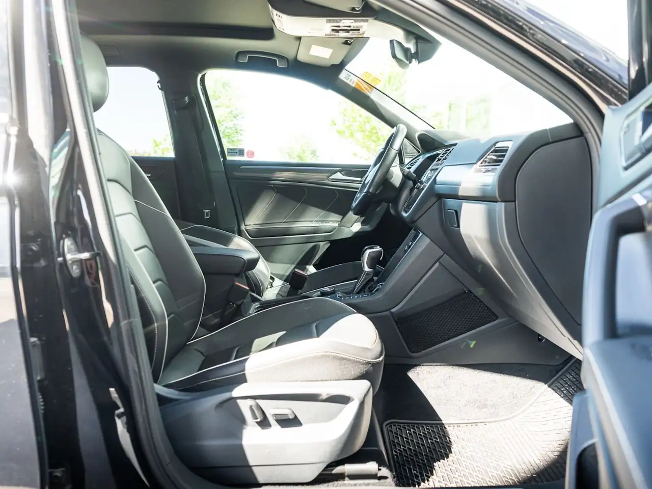 Volkswagen Tiguan снимка Volkswagen Tiguan