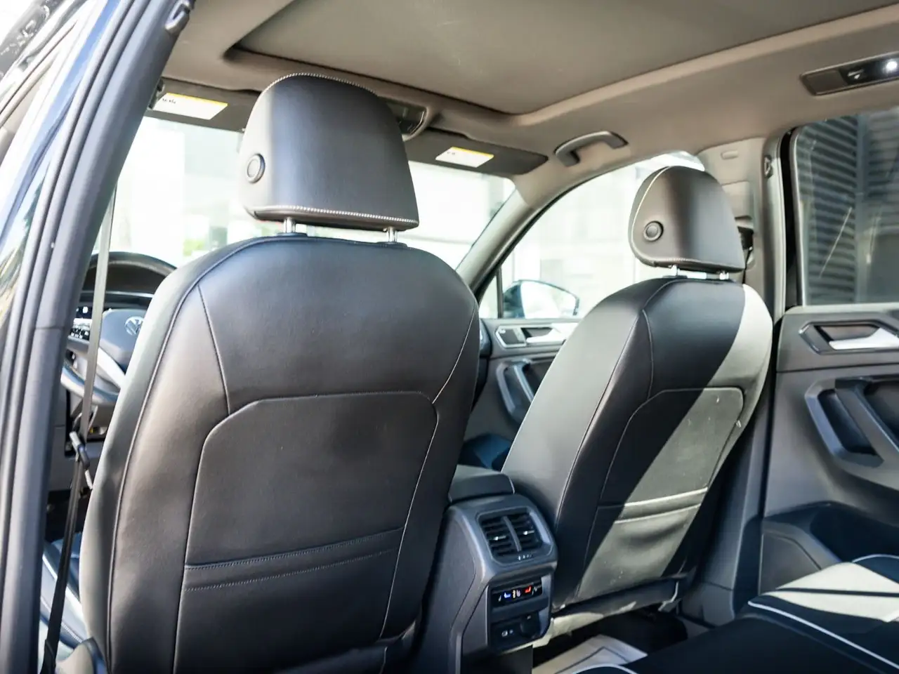 Volkswagen Tiguan снимка Volkswagen Tiguan