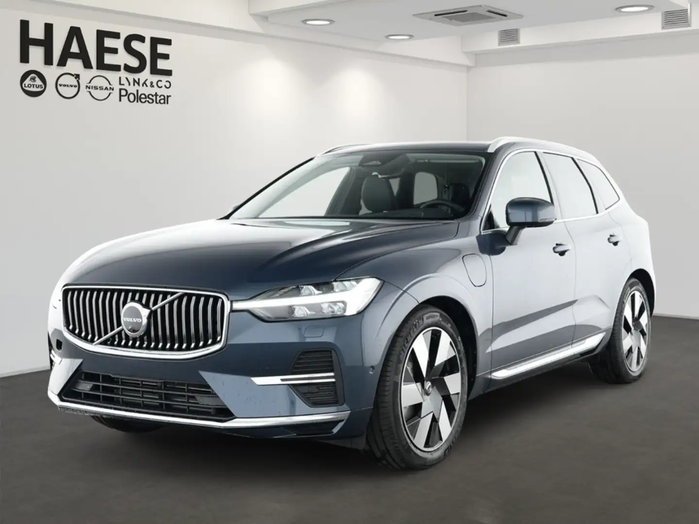 Volvo XC60 T6 Plus Bright Plug-In Hybrid AWD EU6e Luftfederun Blau - 1