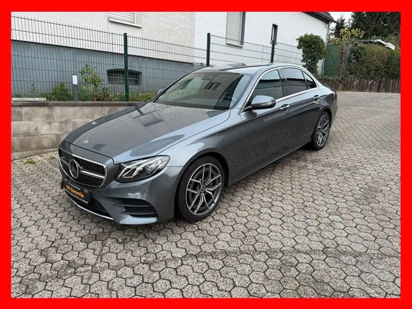Mercedes-Benz E 200 E Limousine AMG SPORT PAKET Weiß - 1