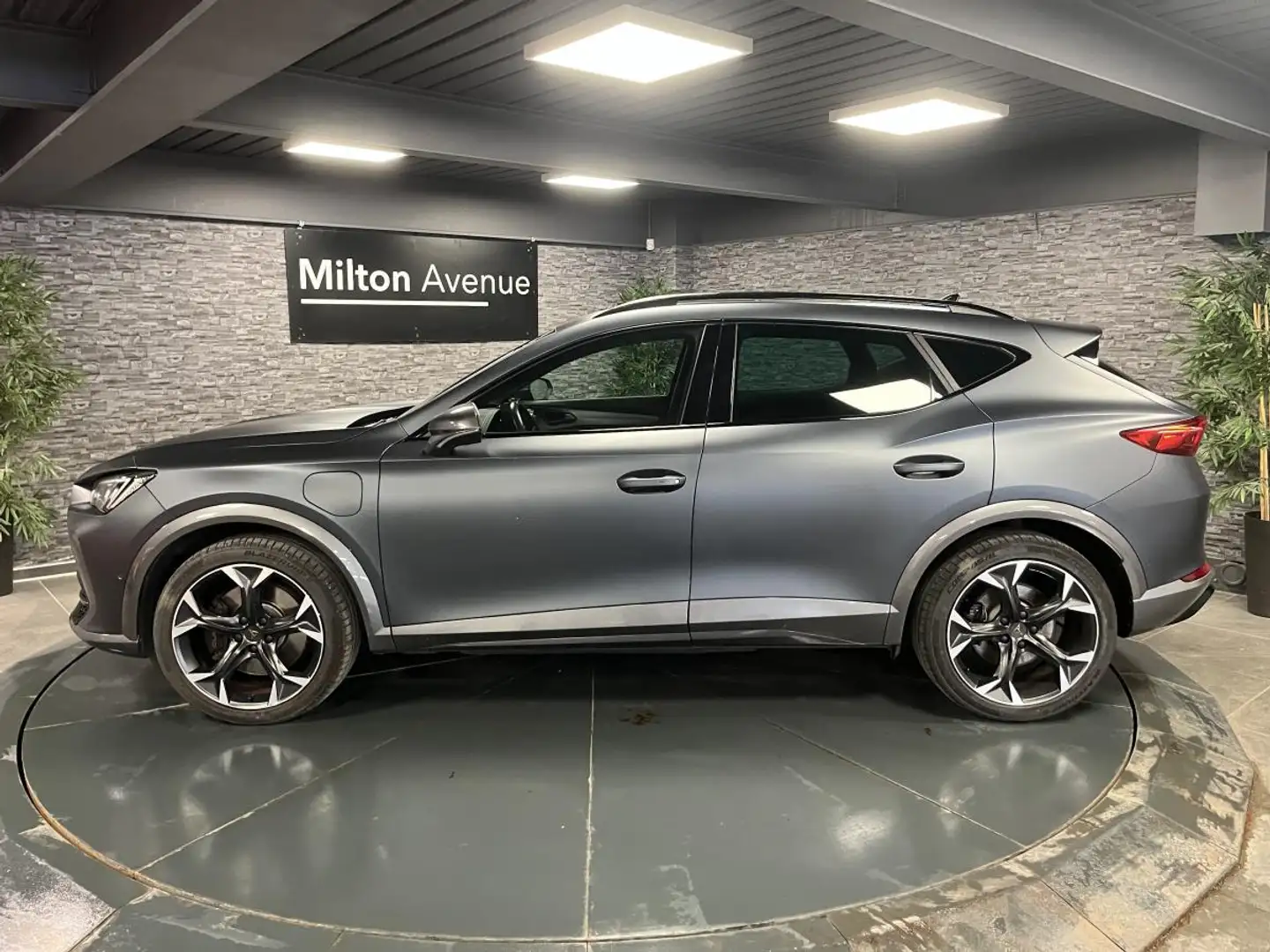CUPRA Formentor Formentor 1.4 e-Hybrid - 245 - BV DSG 6  VZ Gris - 2