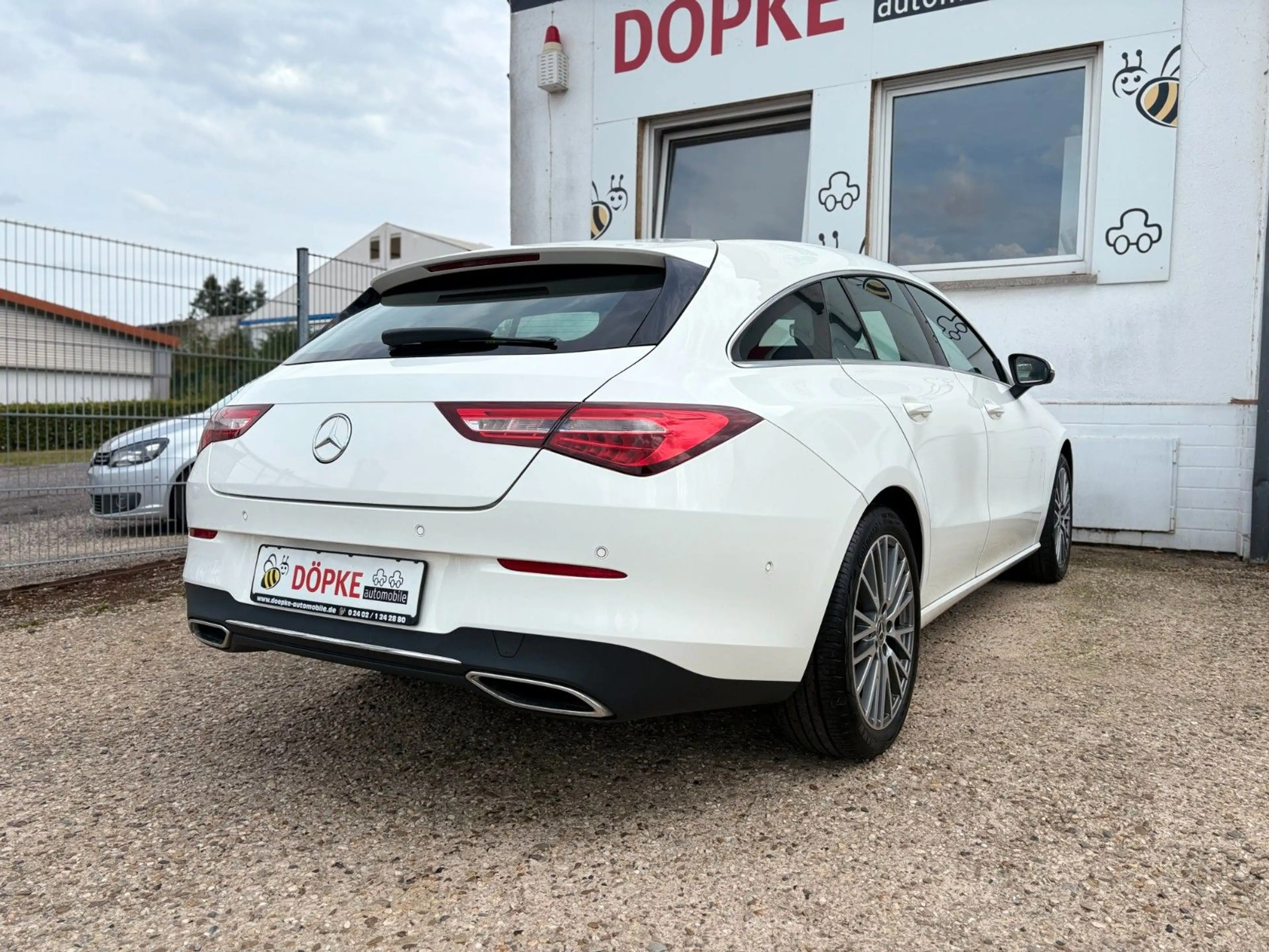 Mercedes-Benz CLA 180 Navi SHZ MBUX Kamera AHK — photo 6