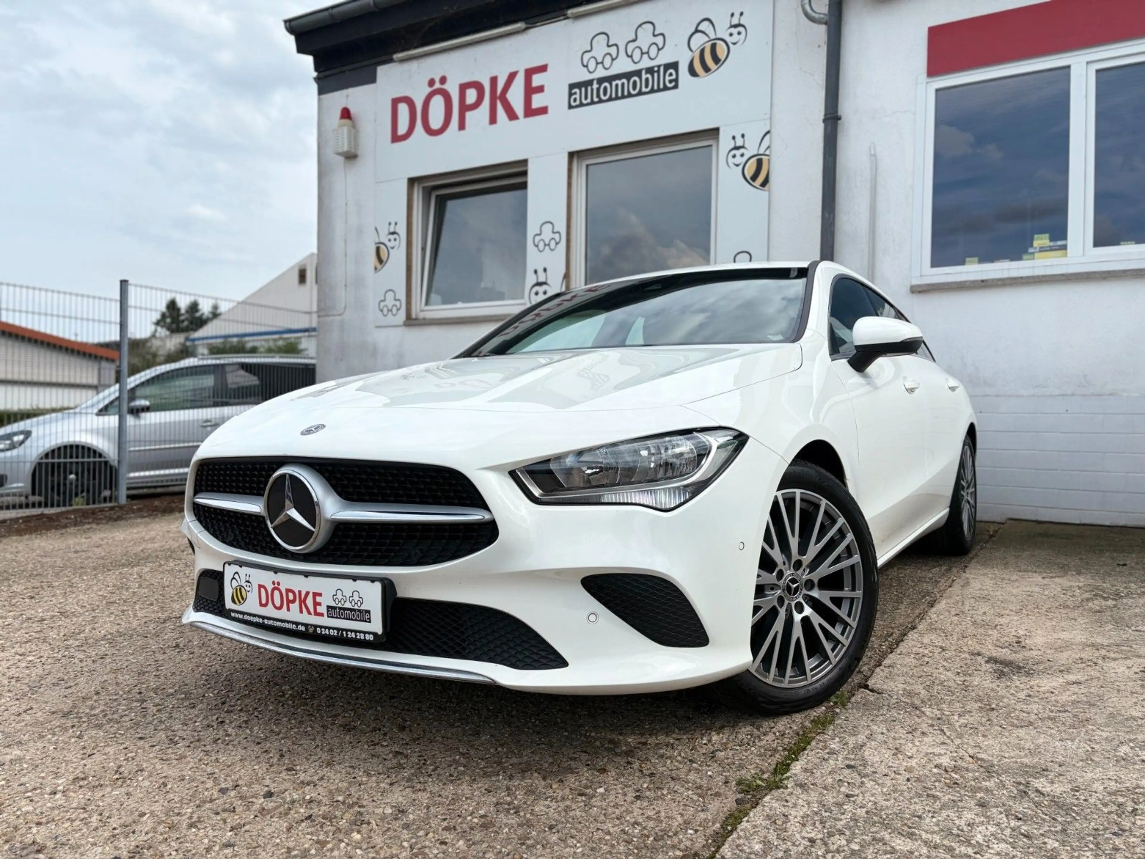 Mercedes-Benz CLA 180 Navi SHZ MBUX Kamera AHK
