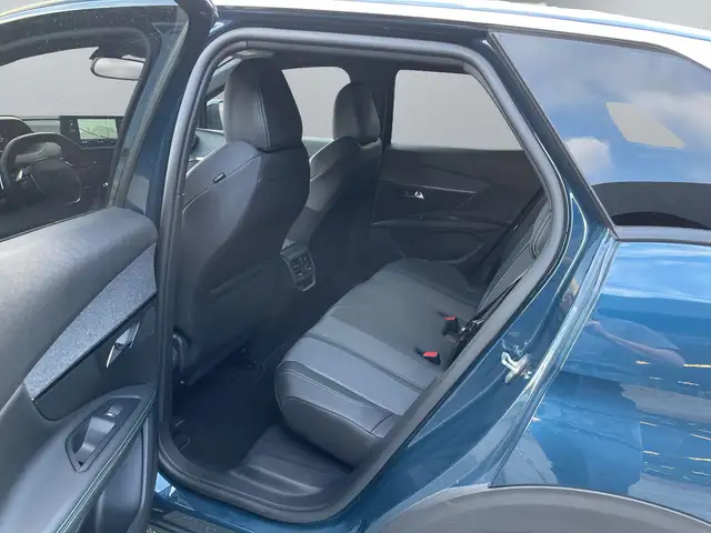 Peugeot 3008 view 12