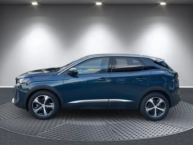 Peugeot 3008 view 2