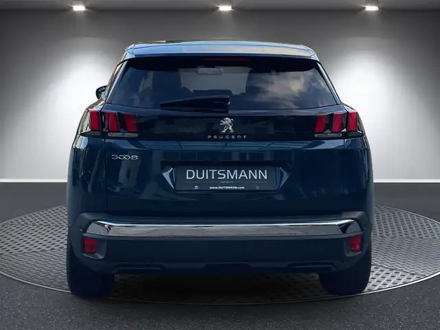 Peugeot 3008 view 4