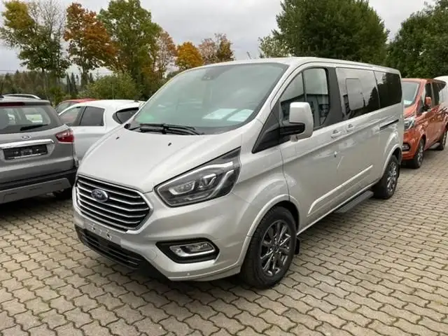 Ford Tourneo Custom 320 L2 Titanium AHK