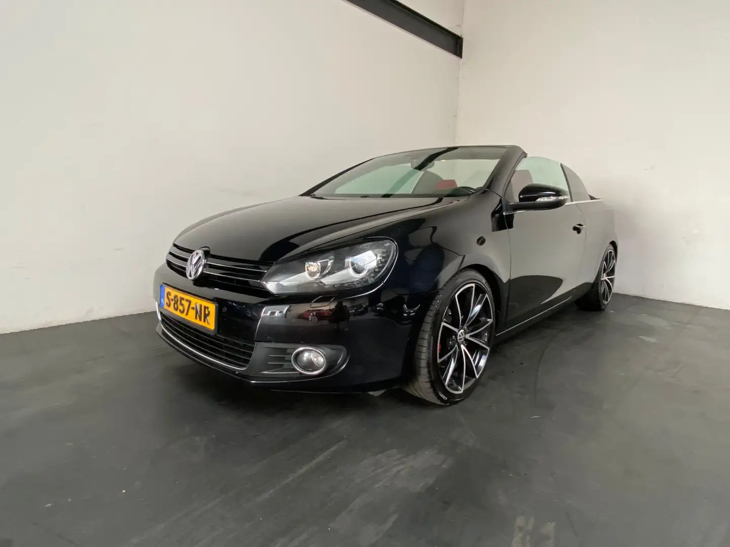 Volkswagen Golf Cabriolet 1.4 TSI Czarny - 2