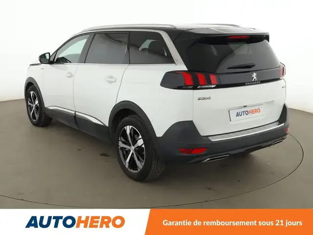 Peugeot 5008 view 4