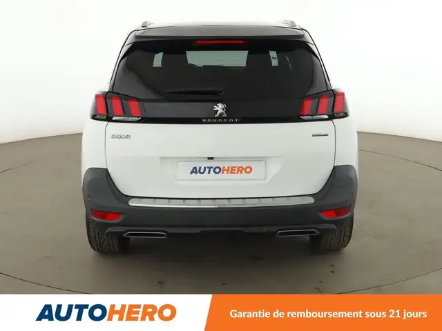 Peugeot 5008 view 5