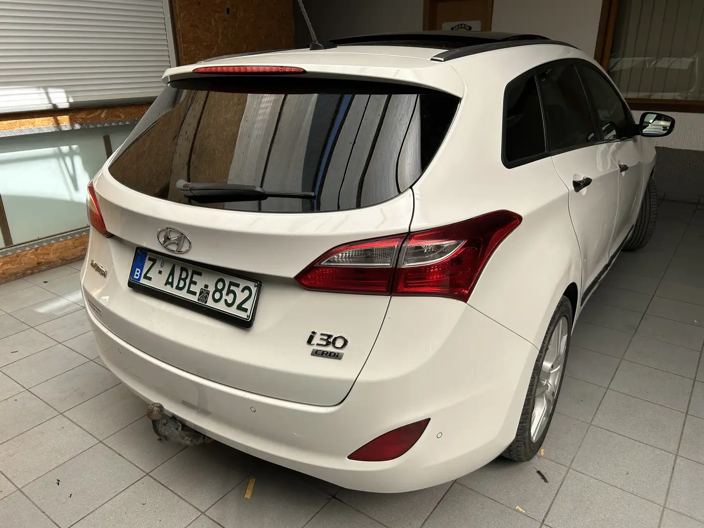 Hyundai i30 SW 1.6 CRDi Style Blanc - 2