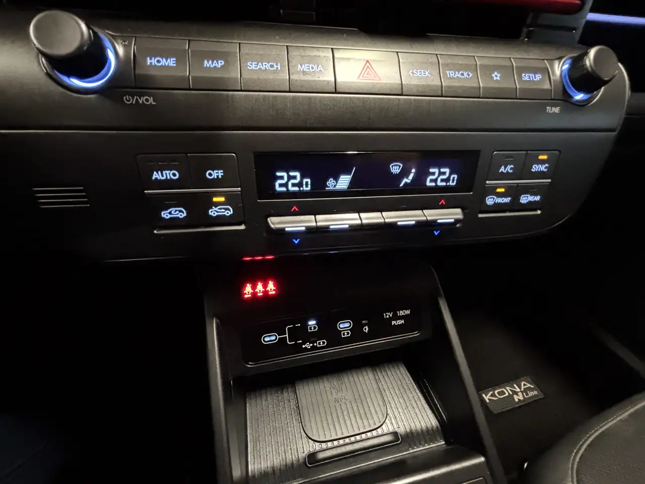 Hyundai KONA снимка Hyundai KONA