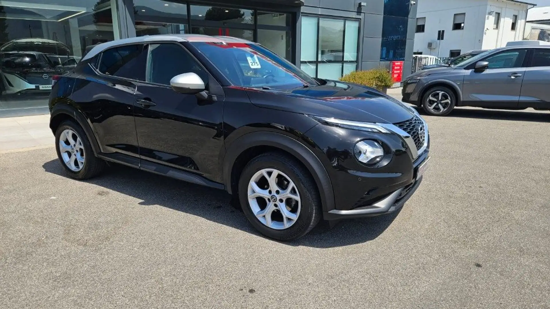 Nissan Juke 1.0 DIG-T 114 CV N-Connecta Nero - 2