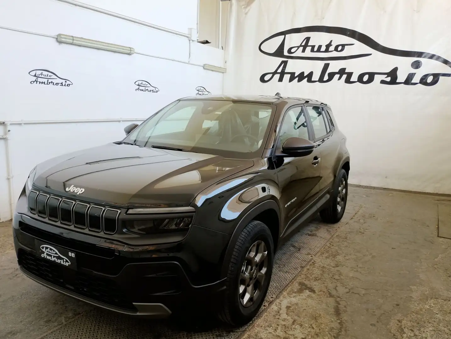 Jeep Avenger Avenger 1.2 Turbo 100 CV DA 249,00 Mensile Schwarz - 1