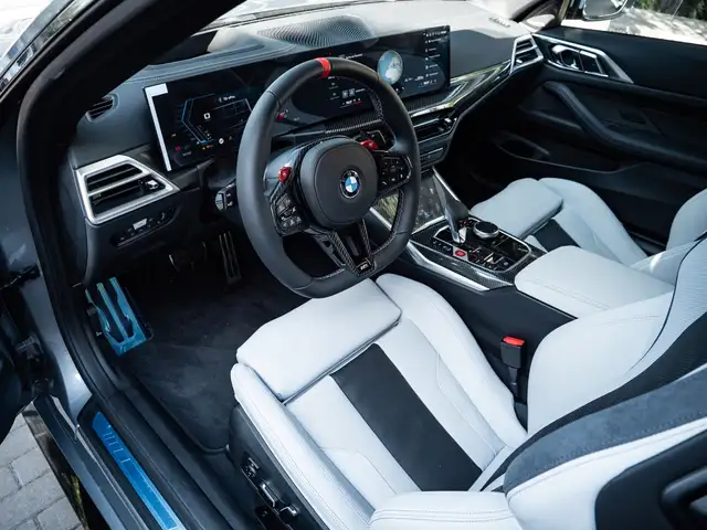 BMW M4 view 15