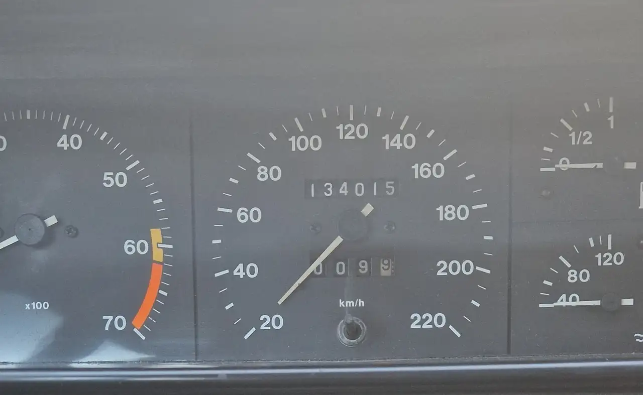Alfa Romeo 75 1.6 ie clima, foto 9