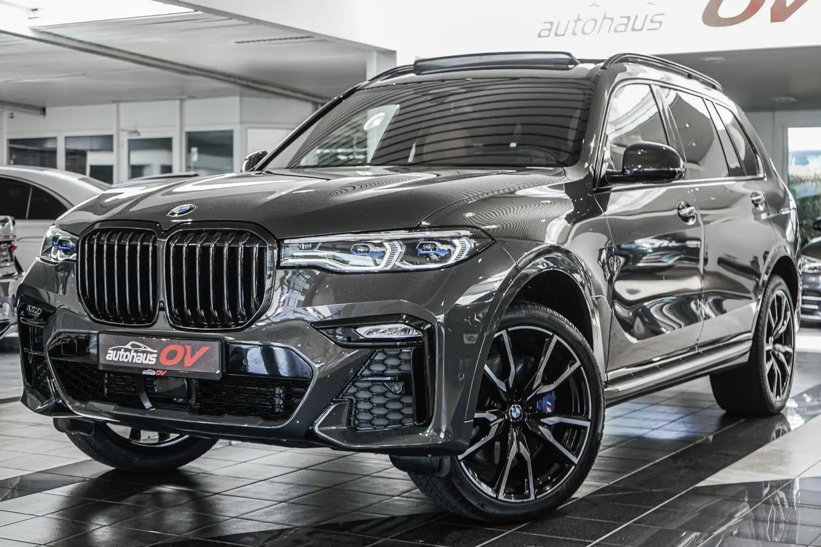 BMW X7 40ix*M Sport*Individual*3xTV*ACC*Sky Lounge* Gris - 1