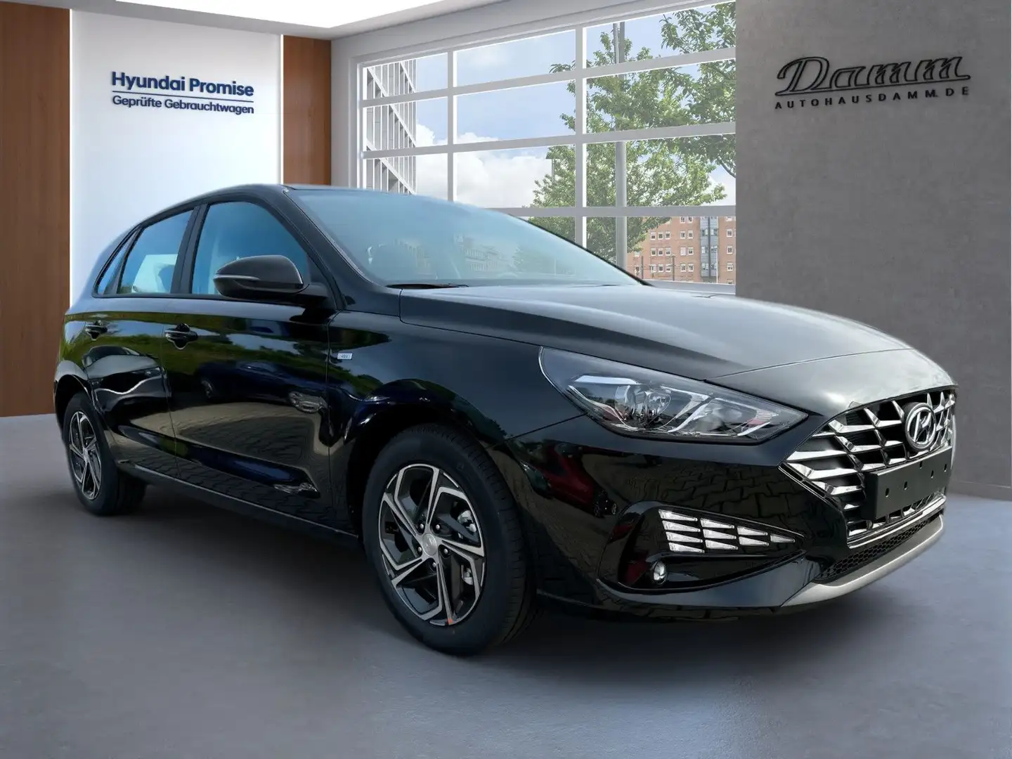 Hyundai i30 1.0B M/T 48V SELECT Schwarz - 2