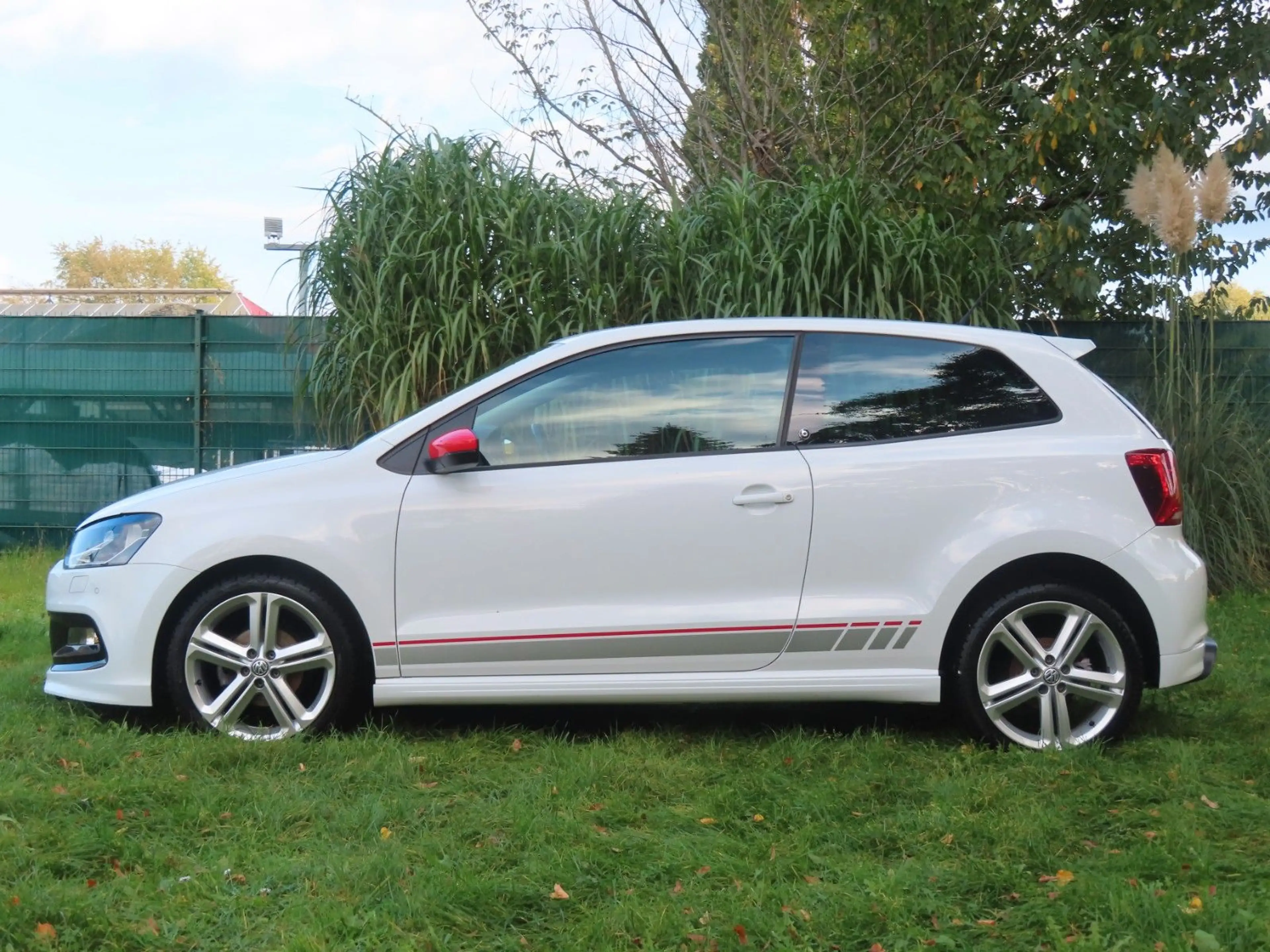 Volkswagen Polo V 1,2 TSI Sondermodell beats — photo 5