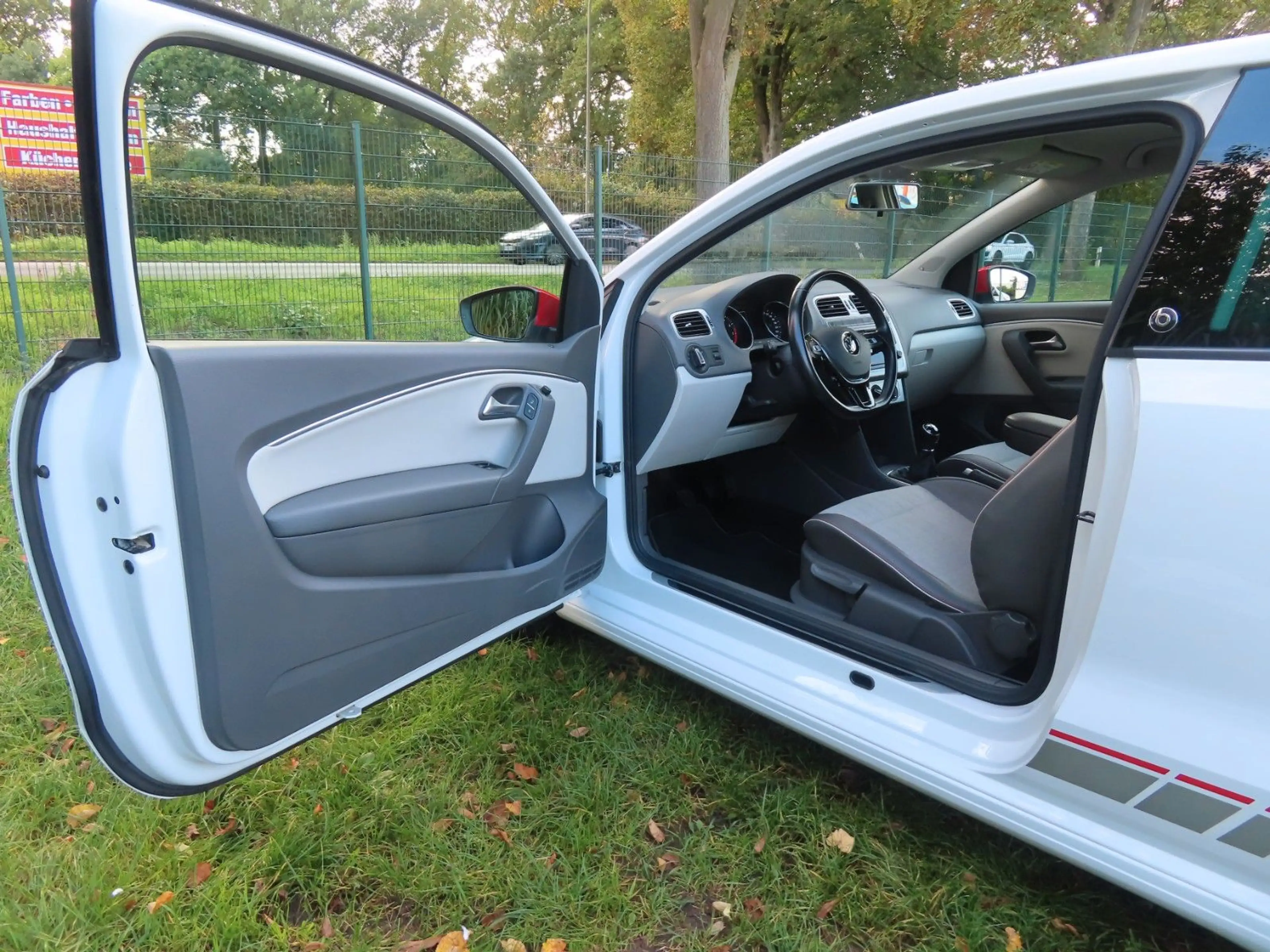 Volkswagen Polo V 1,2 TSI Sondermodell beats — photo 10