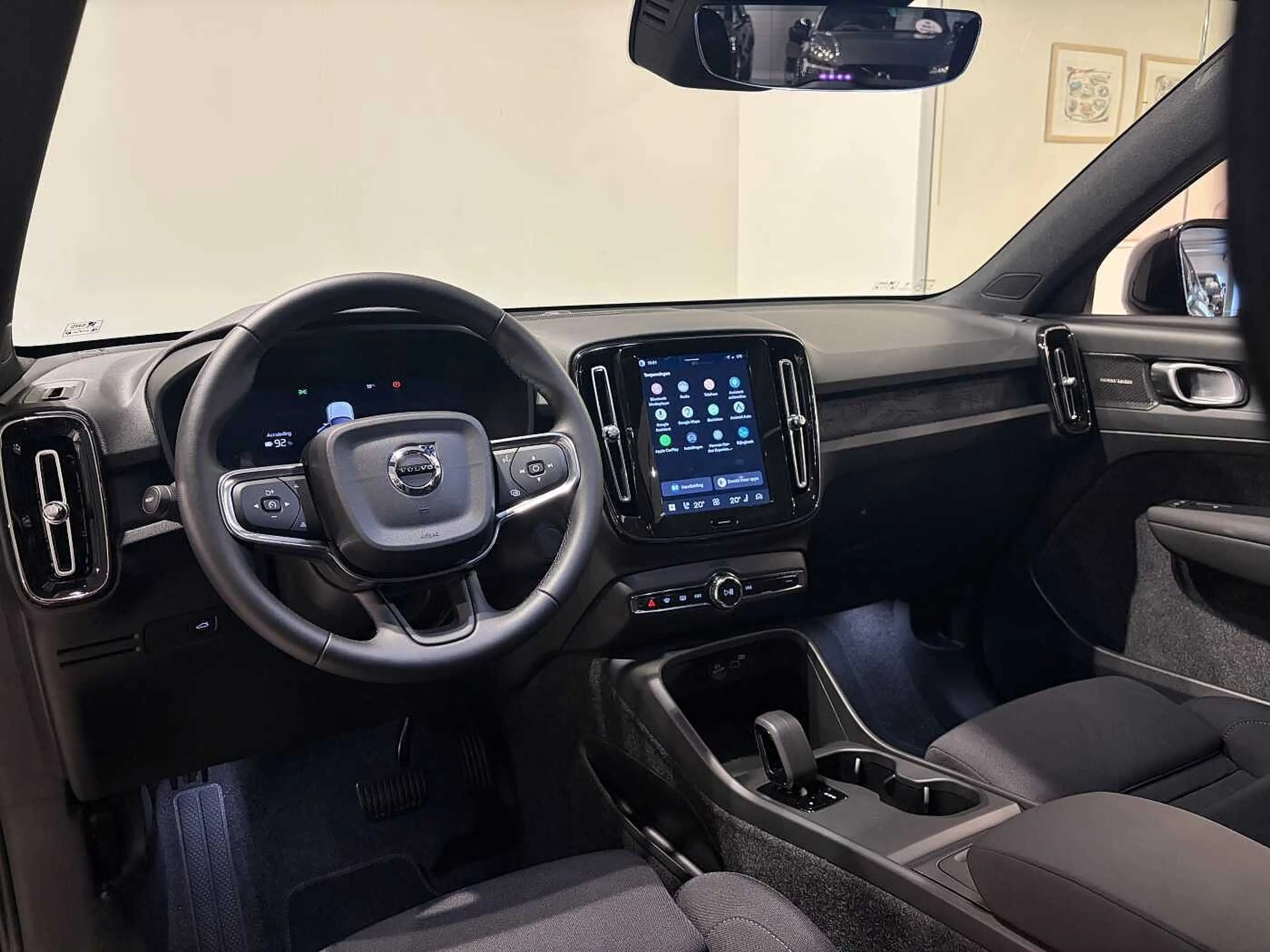 Volvo EX40 Black Edition Plus Extended Range + PANO DAK/ELECT — photo 5