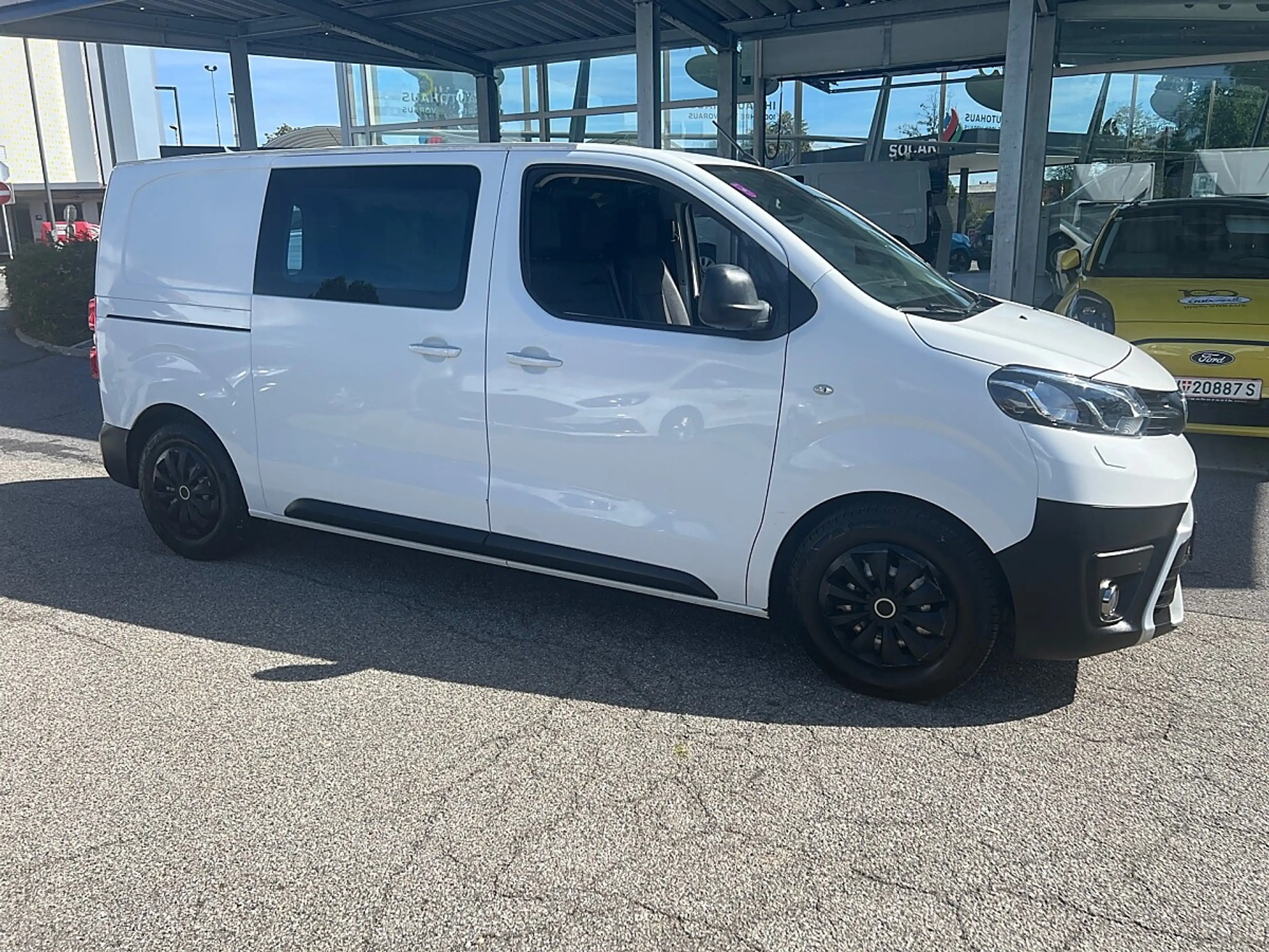 Toyota Proace Pro Ace Kastenwagen 1,6-l-D-4D 85 kW L1 Comfort — photo 6