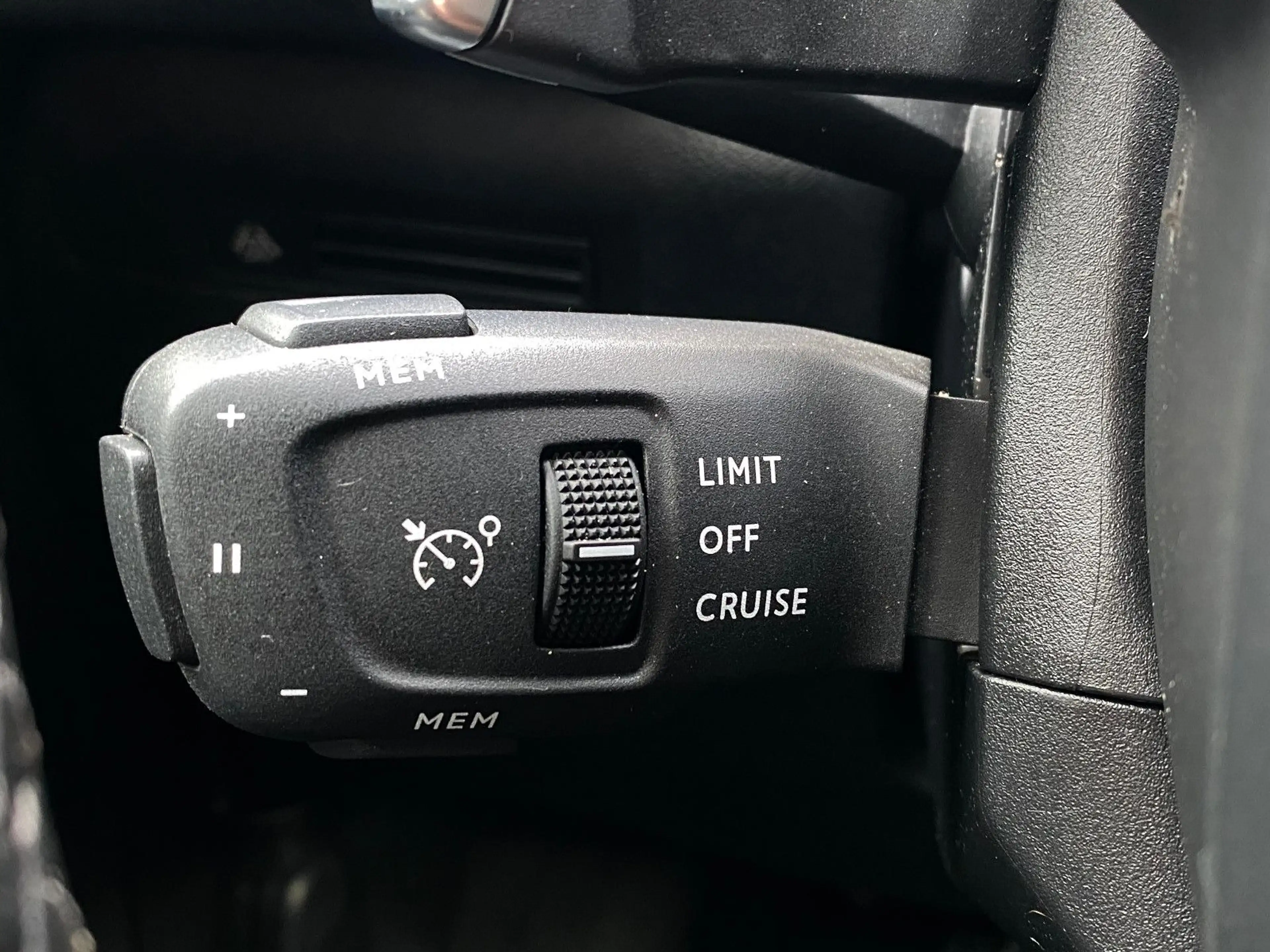 DS Automobiles DS 3 Crossback Grand Chic  Nav/LED/CarPlay/SH/Kam — photo 7
