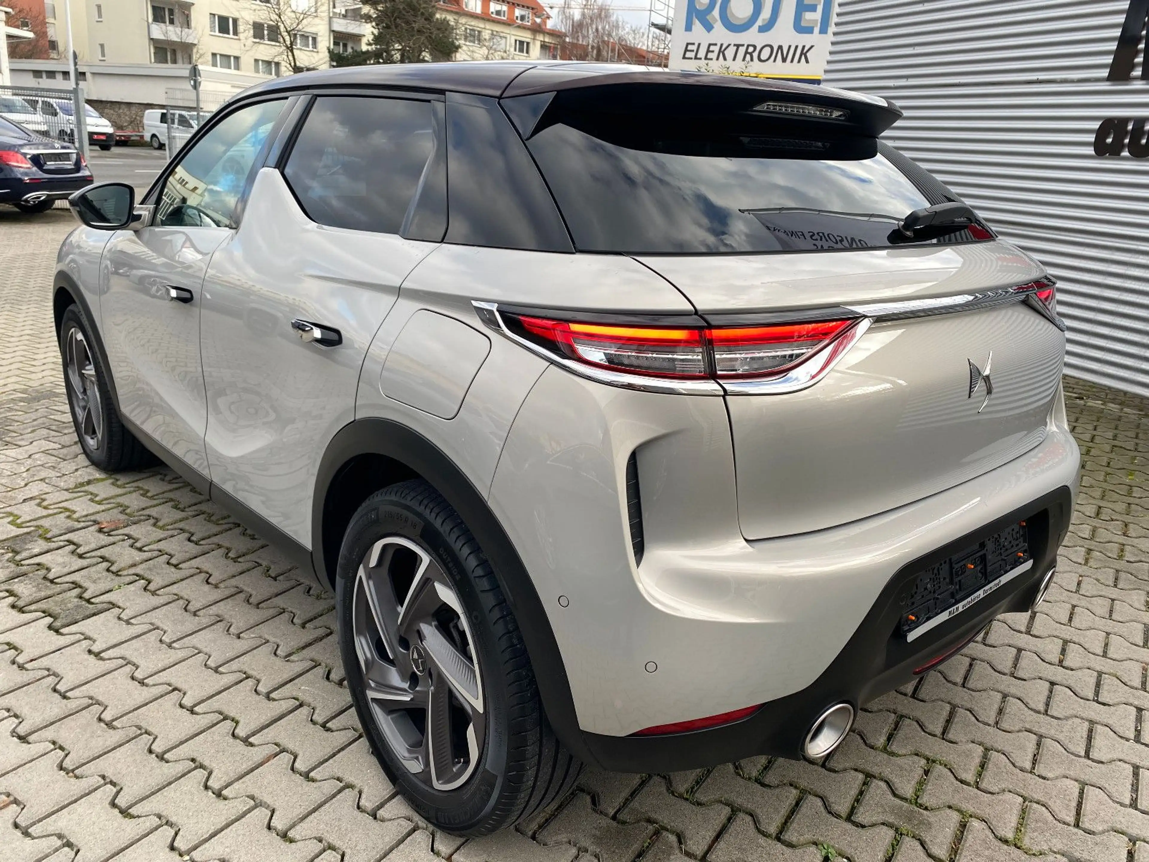 DS Automobiles DS 3 Crossback Grand Chic  Nav/LED/CarPlay/SH/Kam — photo 4