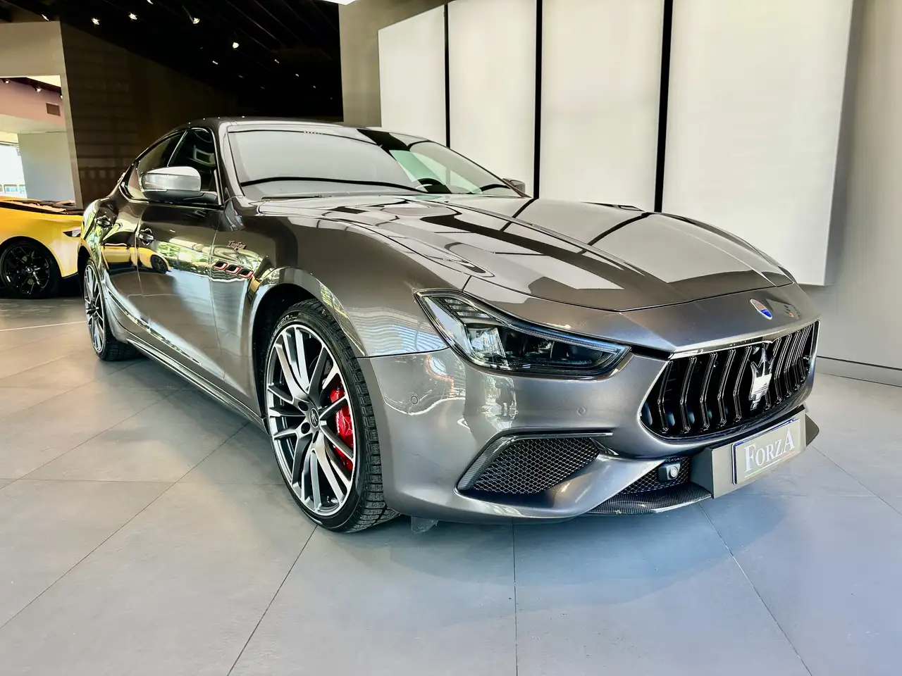 Maserati Ghibli 2021