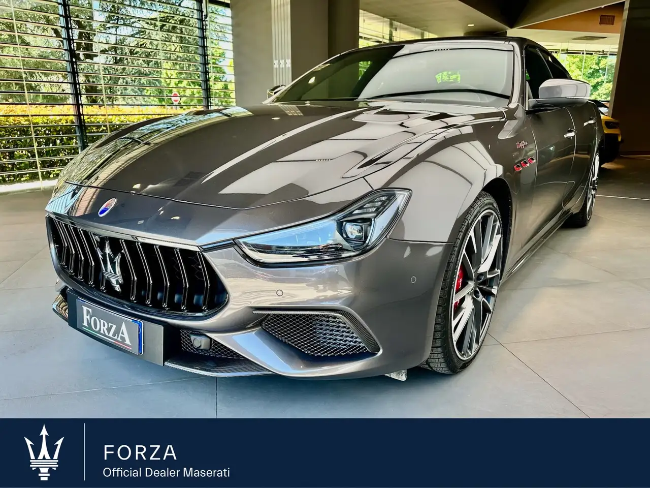 Maserati Ghibli 2021