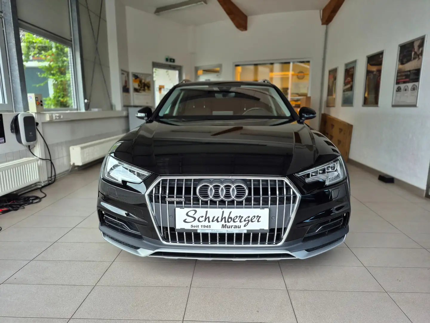 Audi A4 allroad basis Schwarz - 2