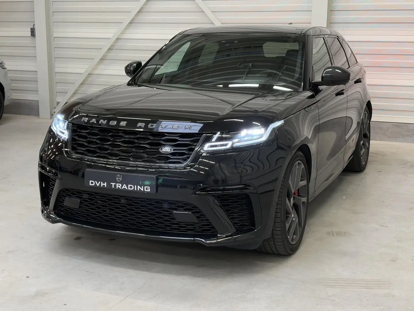 Land Rover Range Rover Velar 5.0 V8 SVAutobiography Dynamic Edition Zwart - 2