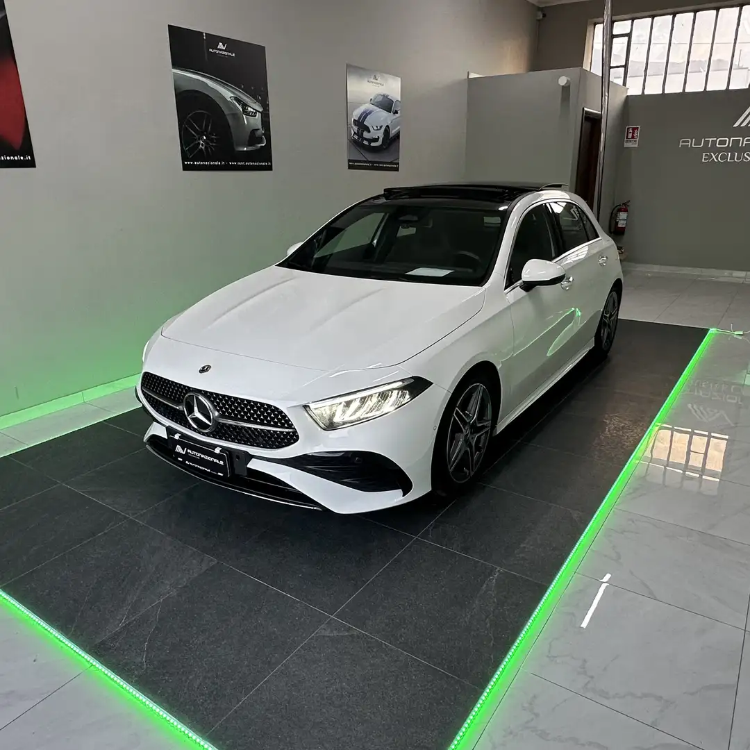 Mercedes-Benz A 200 d AMG Line Advanced Plus Tetto Auto Blanc - 1