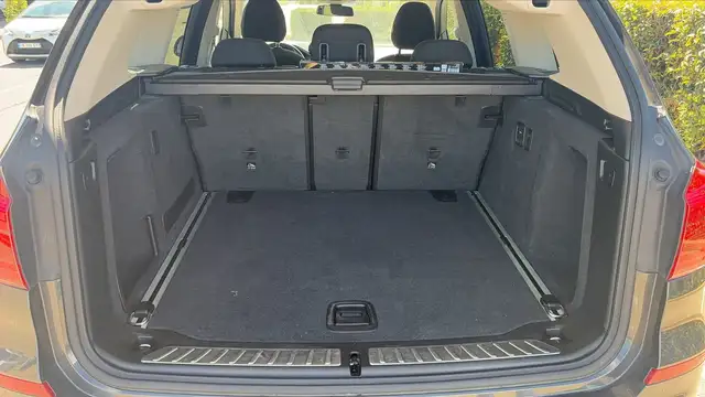 BMW X3 view 14
