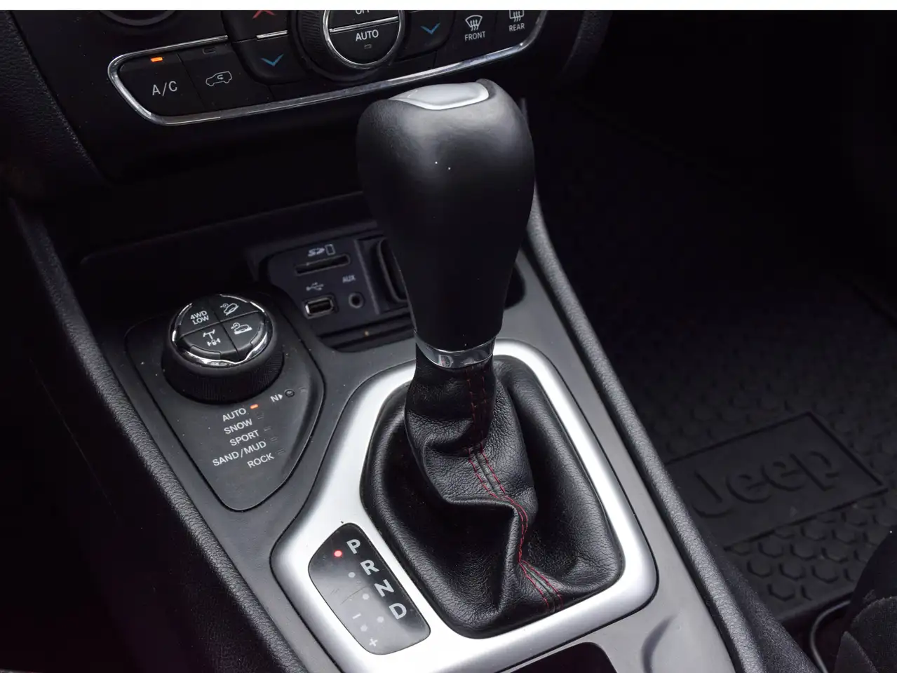 Jeep Cherokee fotografie Jeep Cherokee