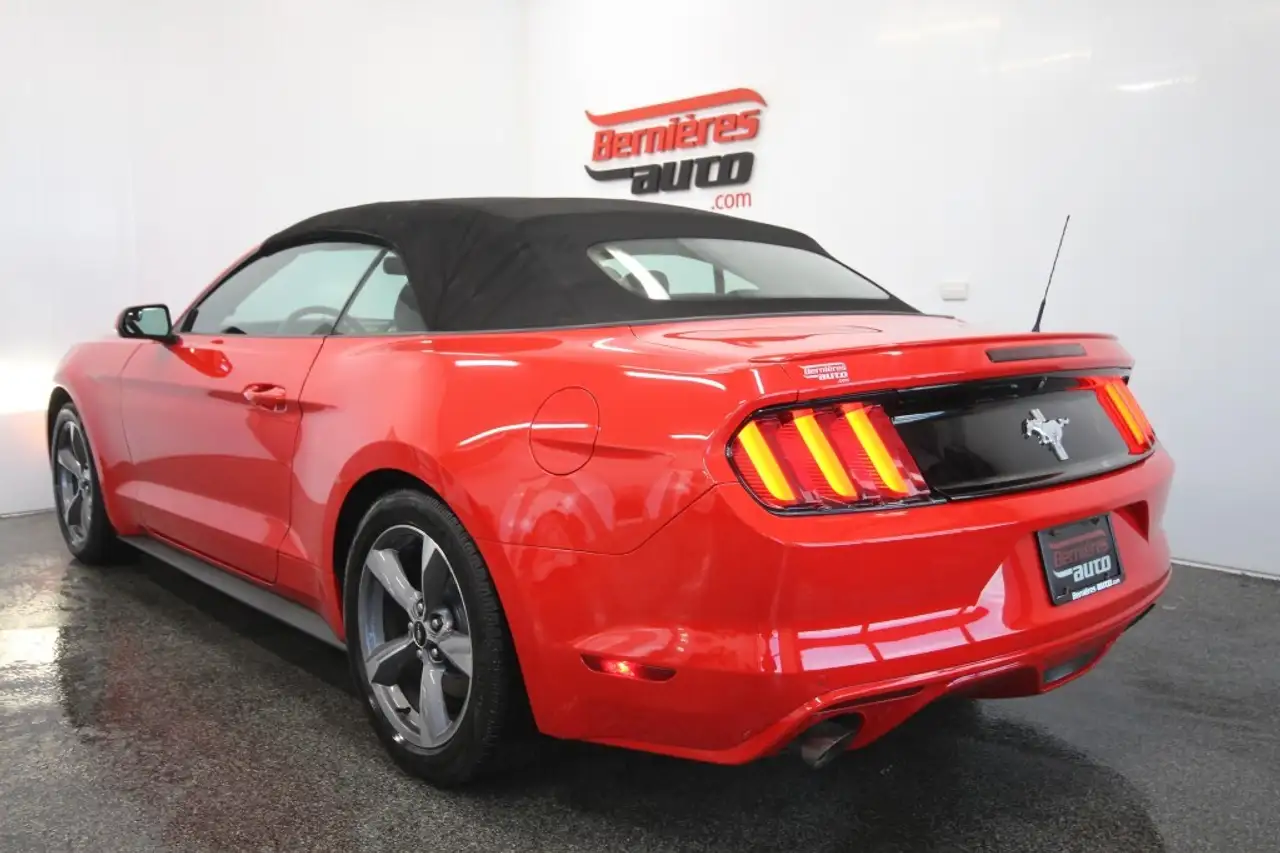 Ford Mustang снимка Ford Mustang