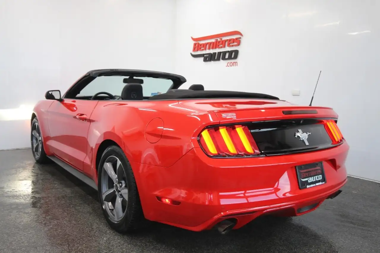 Ford Mustang снимка Ford Mustang